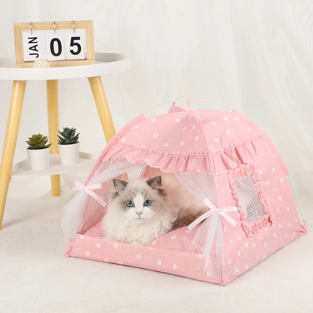 Cozy Cat Tent Bed