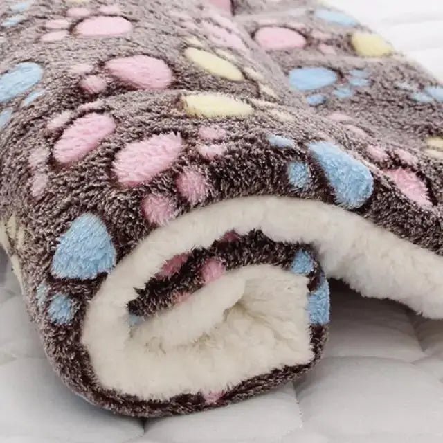 Cozy Pet Blanket - Poochi Paws